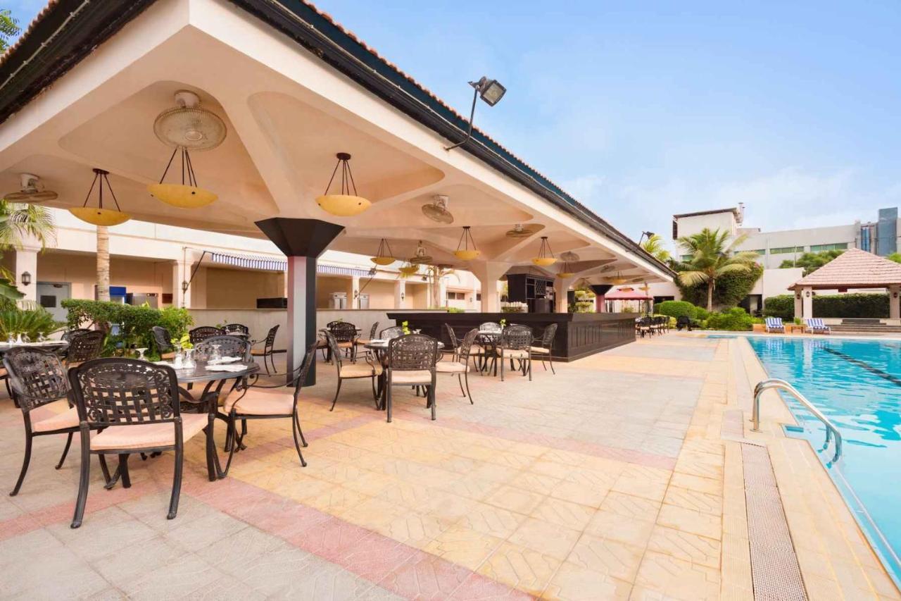 Ramada Plaza By Wyndham Karachi Airport Hotel Eksteriør bilde